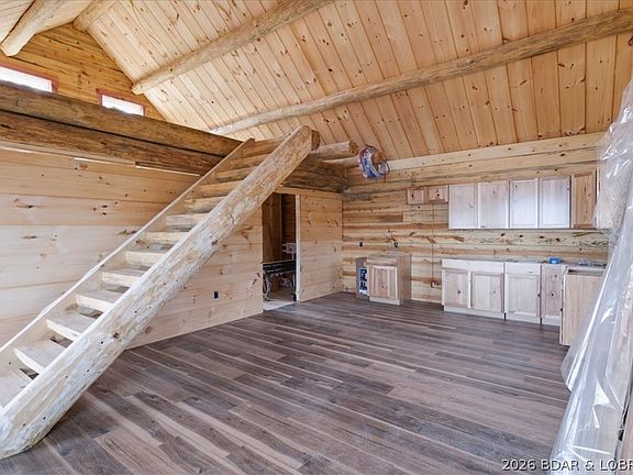 4th image of 2809 Pine Cove Rd