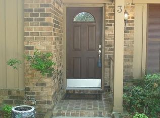 3 Pine Needle Ct, Savannah, GA 31410