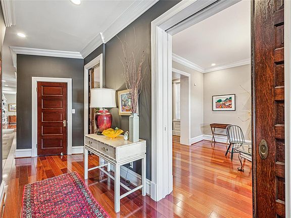 3rd image of 3528 Pestalozzi St