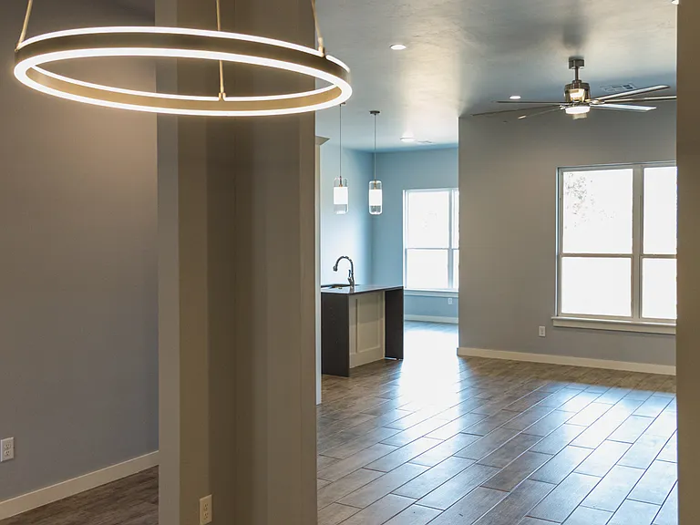 512 Remington Ave — Photo 11