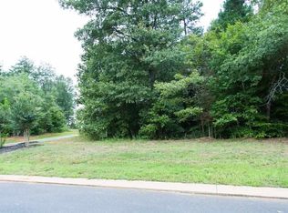 301 Red Spruce Ln, Greer, SC 29651
