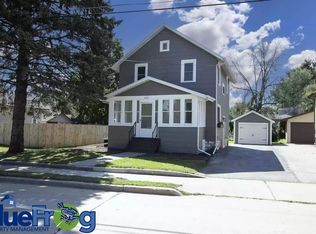 655 W South Park Ave, Oshkosh, WI 54902