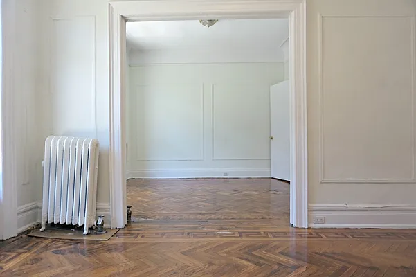 Rented by Metropolitan Equities | media 12