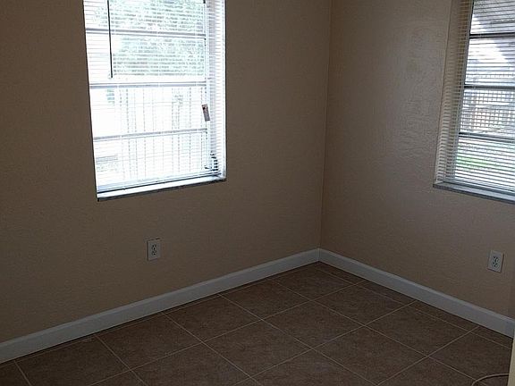5th image of 342 Orange Dr