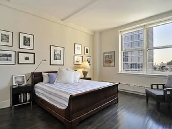 161 Grand Street image 1 of 7