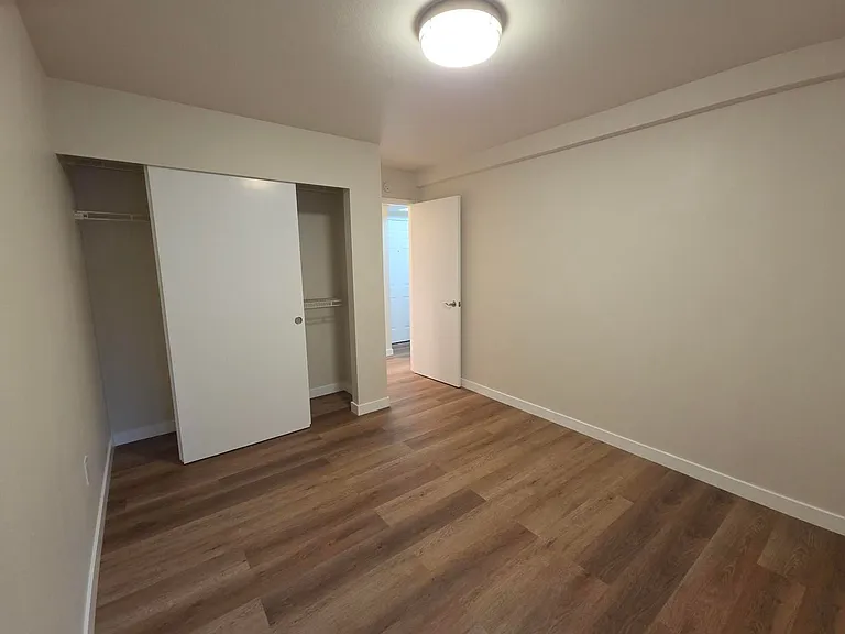 First Hill Apartments — Photo 14