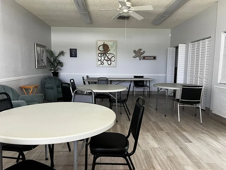 3018 Sail Pointe Cir #4-B — Photo 44