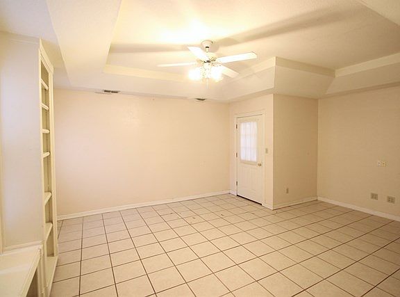 4th image of 3006 Melody Ln