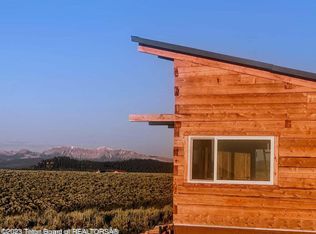 12 Beaver Ridge Rd, Daniel, WY 83115