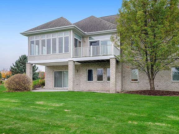 3rd image of 2631 Village Circle Ct SW #14