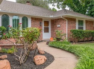 409 Sherwood Dr, Moore, OK 73160