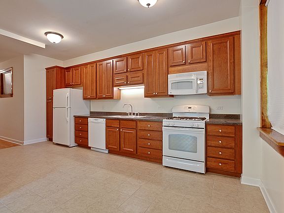 2nd image of 5213-15 S Dorchester Ave #3S