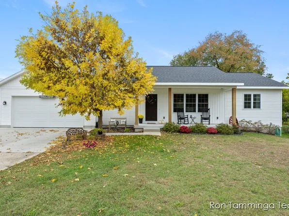 10429 92nd Ave, Allendale, MI 49401