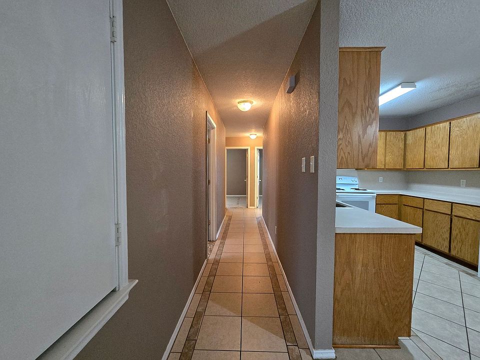1st image of 2710 Alma Dr #A