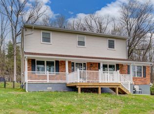 8 Pinewood Drive, Glenville, NY 12302