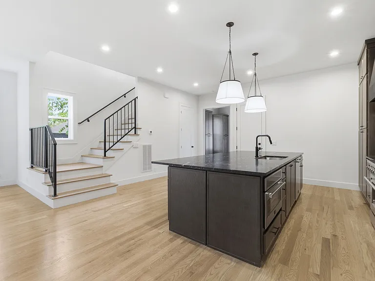 1703B Jeans Ct — Photo 10