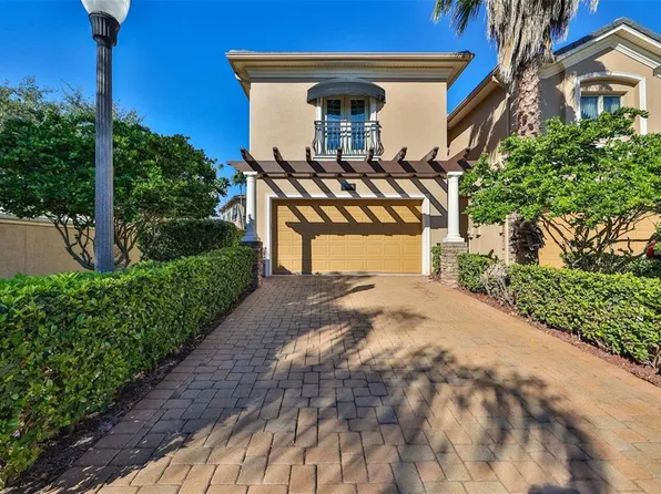 602 Saxony Blvd, Saint Petersburg, FL 33716