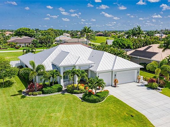 3rd image of 2585 SW 27th St