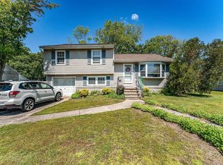 61 Bucknell Rd, Somers Point, NJ 08244
