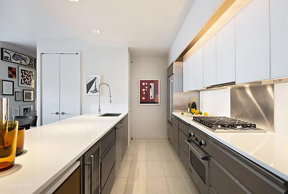 Sold by Corcoran | media 14