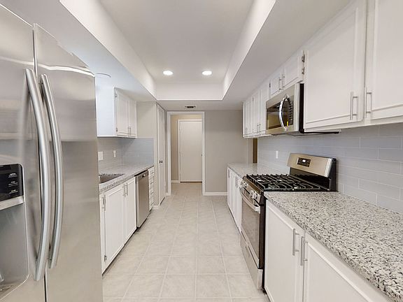 5th image of 8703 TIMBERWILDE ST