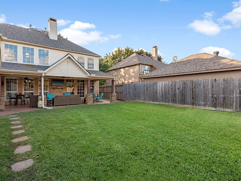 1719 Cantigny Ln — Photo 43