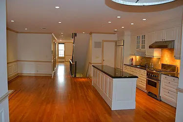 Rented by Level Group