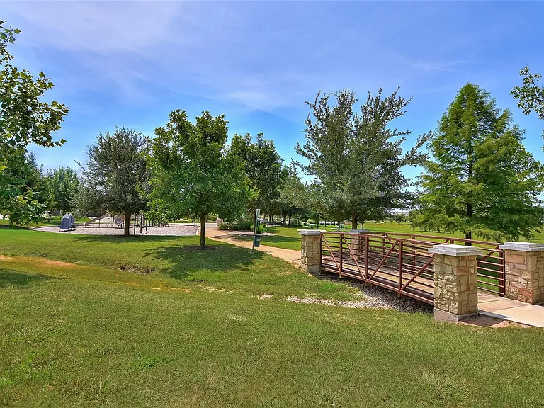 2311 Dillon Pond Ln #A — Photo 31