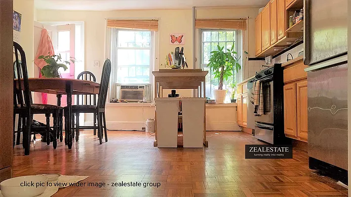 Rented by ZealEstate Group Inc | media 30