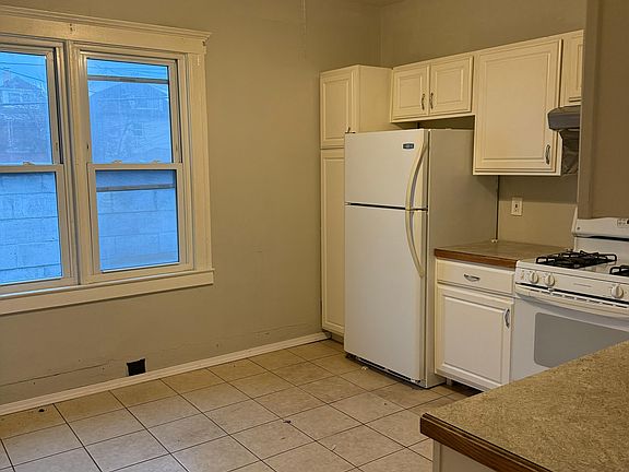 5th image of 2638 Casmere St #4