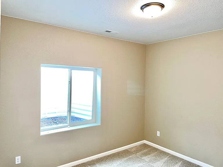 5758 Griffin Dr — Photo 42