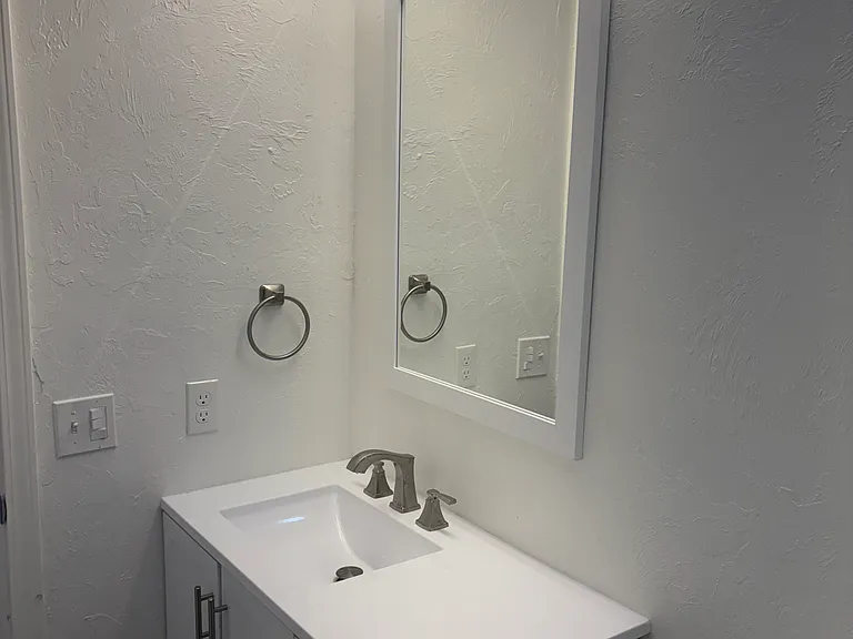 833 S Union Ave — Photo 13