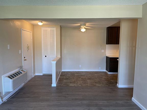 3rd image of 1243 Morse Ave #13