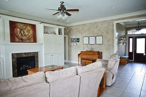 2nd image of 4313 Berwick Pl