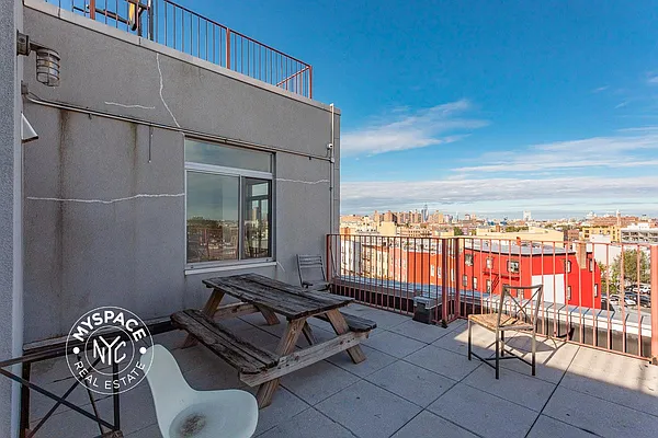 Rented by MySpaceNYC | media 55