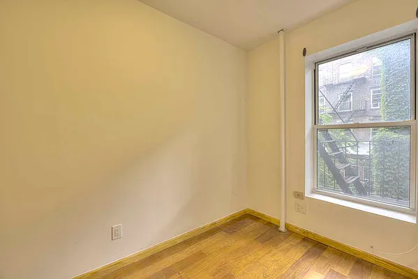 Rented by REAL New York | media 17