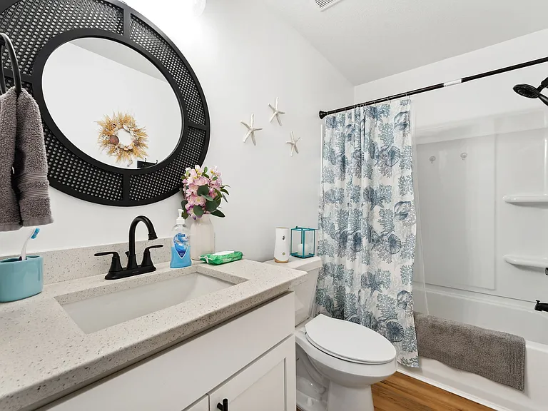 526 Camellia Ave — Photo 8