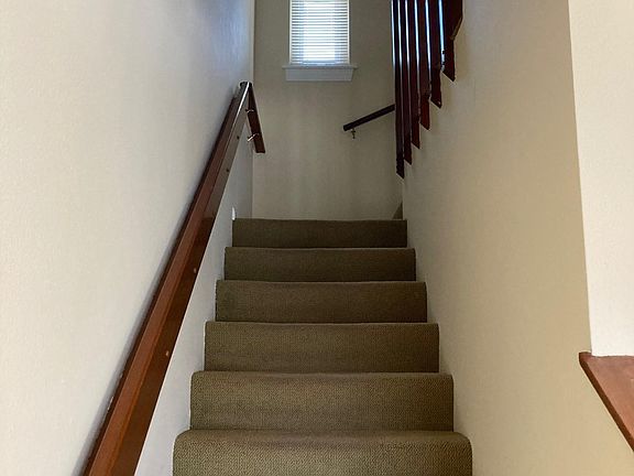 4th image of 1996 Diamond St Unit 3