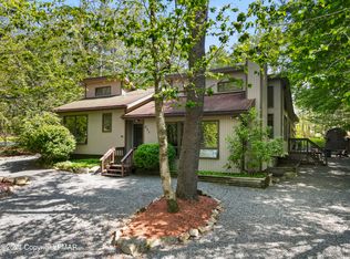 205 Larch Oval, Tobyhanna, PA 18466