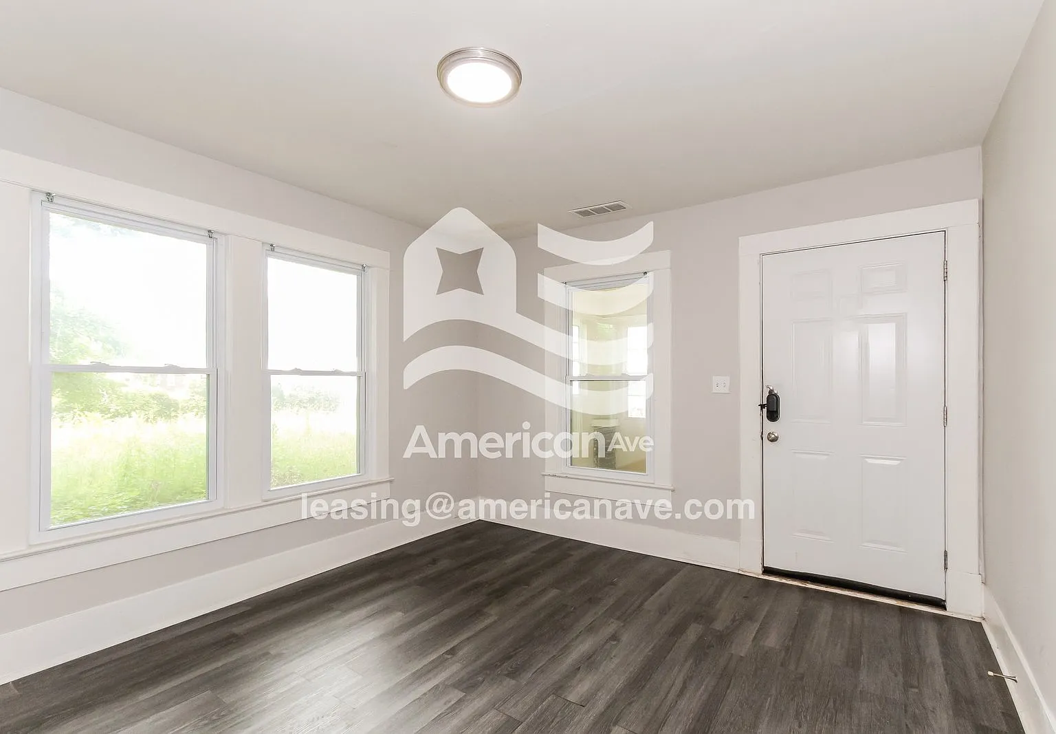3 bed, 2.0 bath, 1224 sqft, $947 — Photo 2