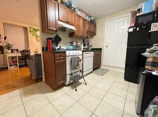 28 Fleet St #9B, Boston, MA 02113