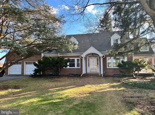 3095 Elizabethtown Rd, Hershey, PA 17033