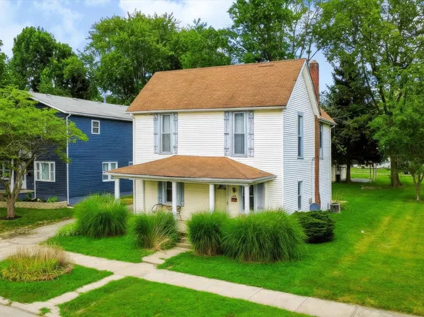 1014 N Harrison St, Rushville, IN 46173