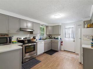 547 Granite Springs Rd, Yorktown Heights, NY 10598