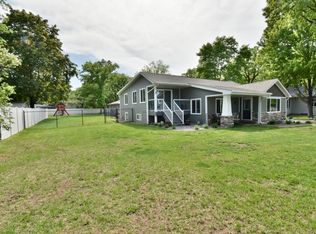 181 Lakeshore Dr, Big Lake, MN 55309