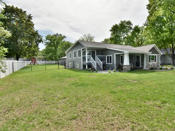 181 Lakeshore Dr, Big Lake, MN 55309