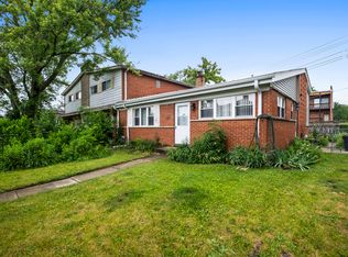 535 Glenshire Rd, Glenview, IL 60025