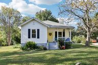 W Circle St-S2310-001.jpg