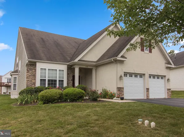 105 Gaston Ln, Coatesville, PA 19320