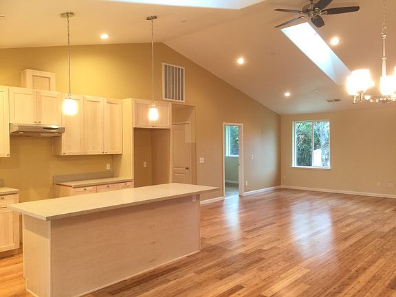 4th image of 8741 Harris Ct